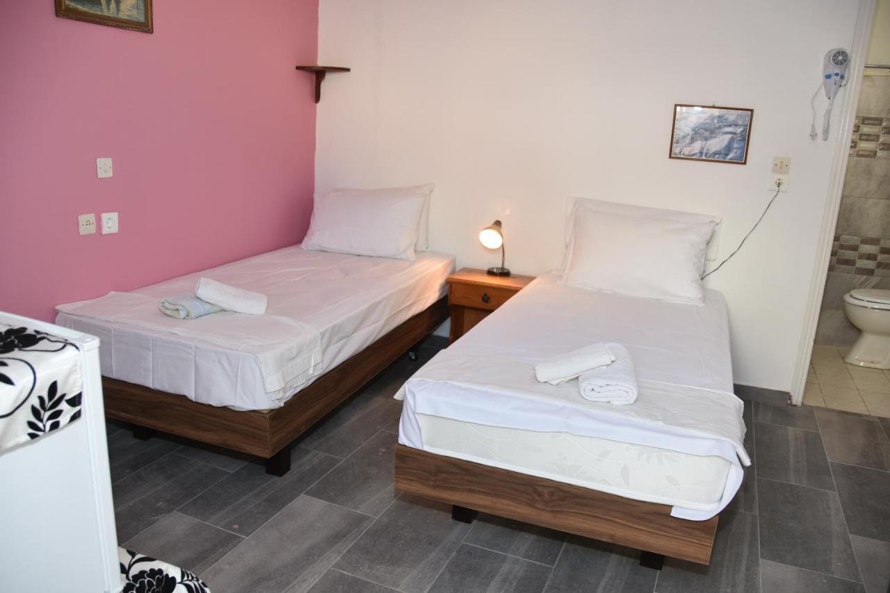 Metapontis Studios Sými Buitenkant foto